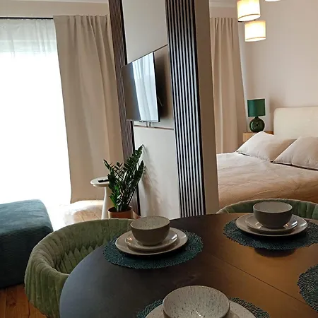Let's Sea 104 Apartment *